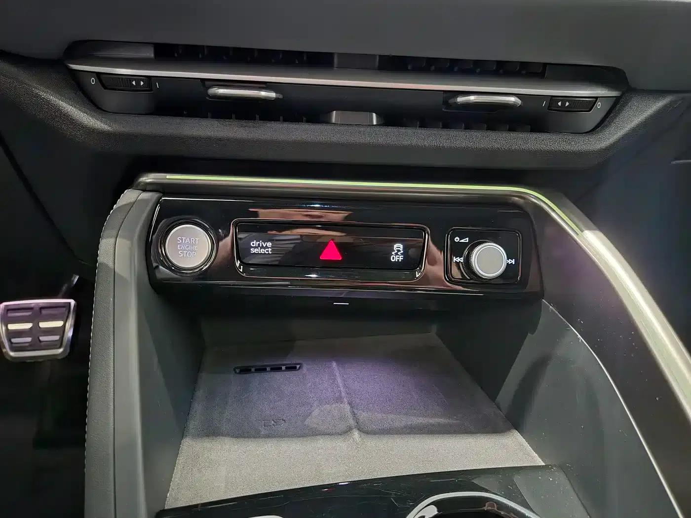 Audi Q5L 2026 2.0T Intelligent Hybrid Premium Edition — миниатюра 11