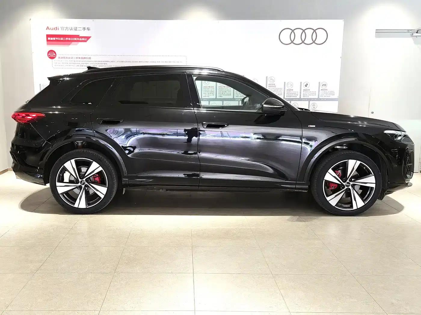 Audi Q5L 2026 2.0T Intelligent Hybrid Premium Edition — миниатюра 3