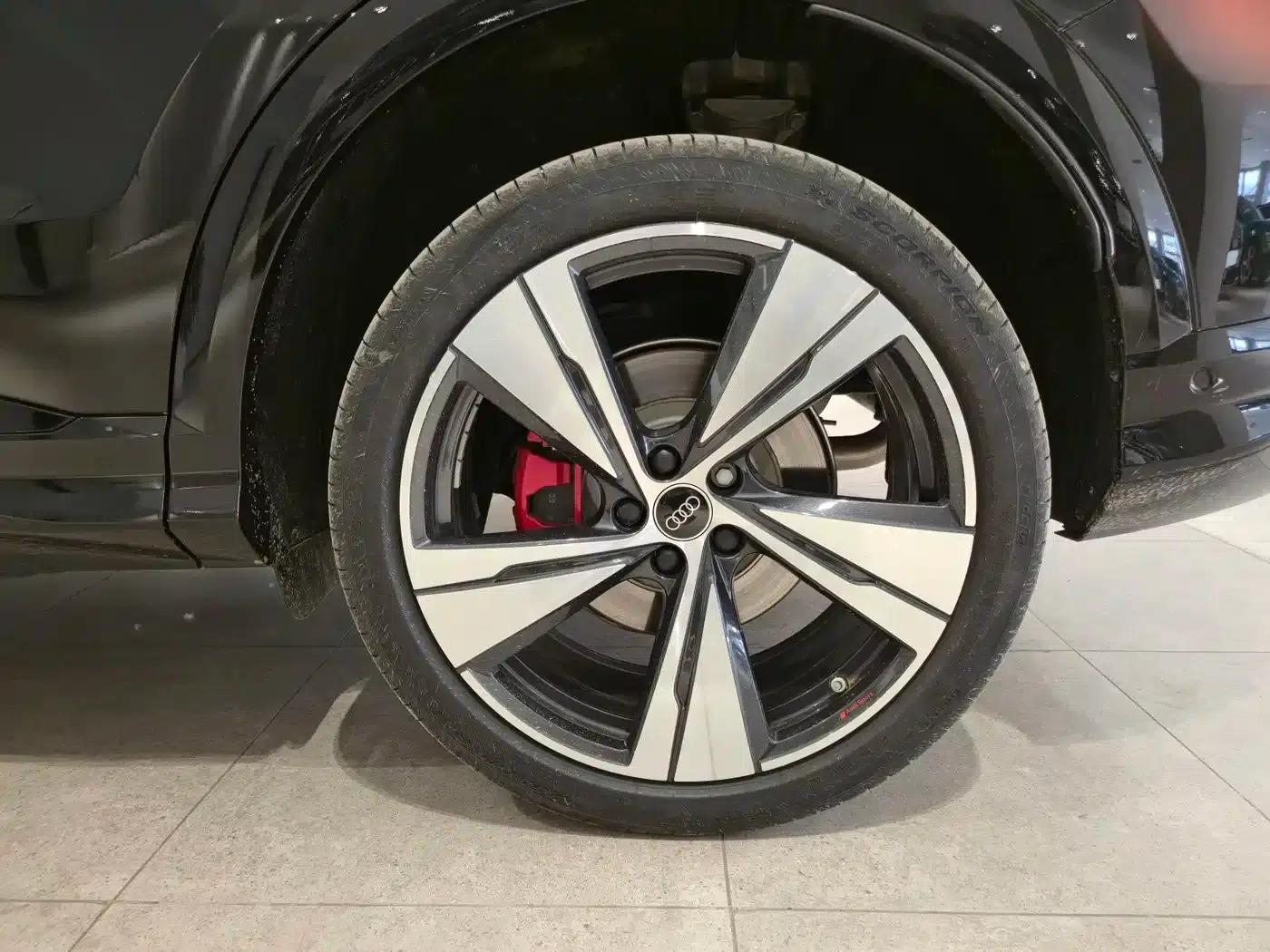Audi Q5L 2026 2.0T Intelligent Hybrid Premium Edition — миниатюра 24