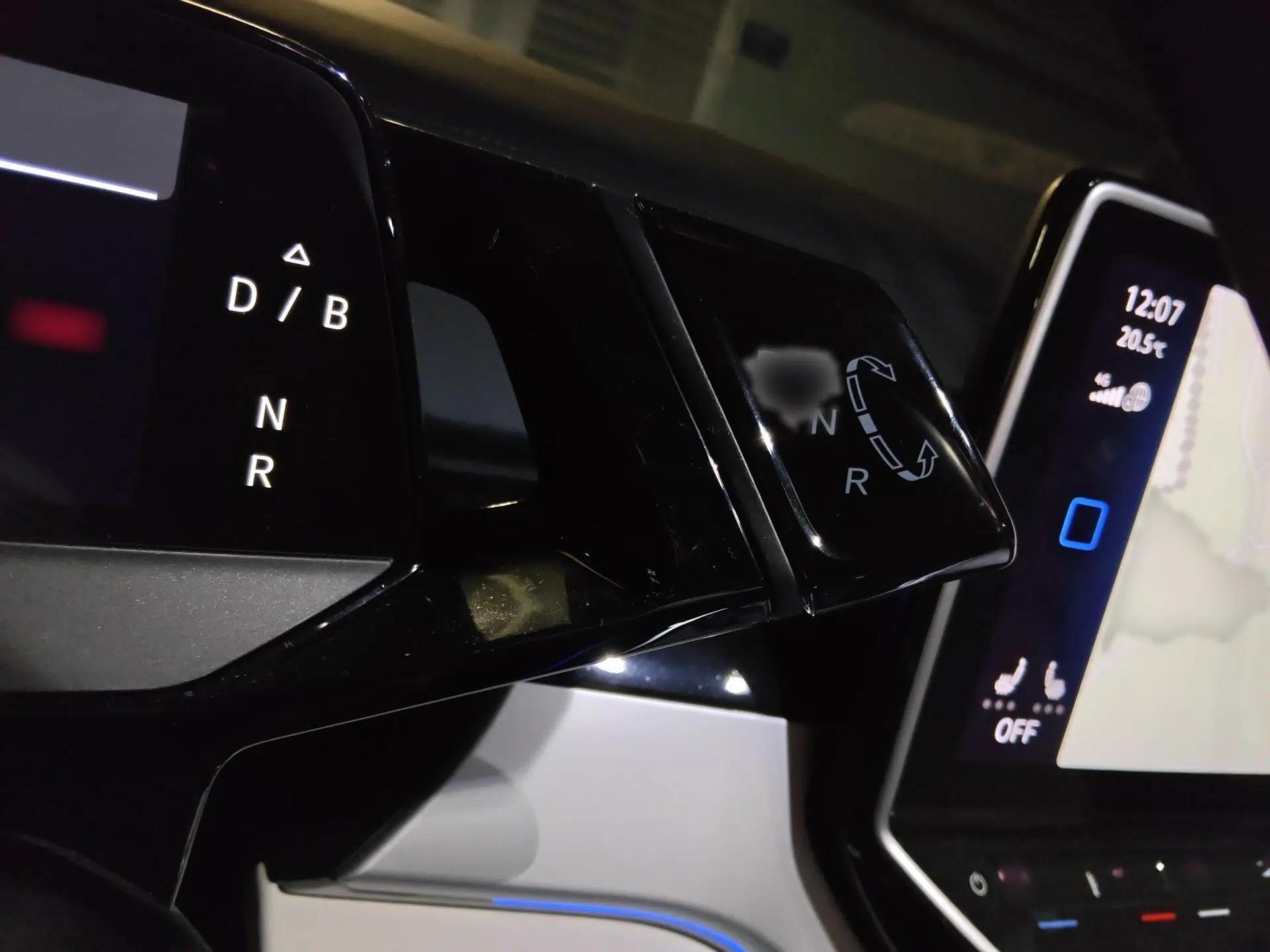 Volkswagen ID.6 CROZZ 2021 Revised Version Long-Range PRO Edition — миниатюра 13