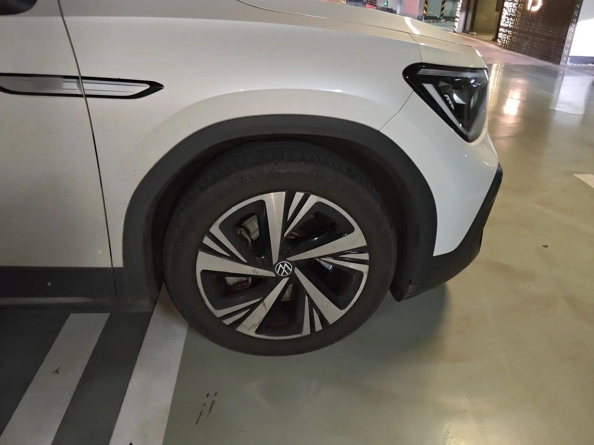 Volkswagen ID.6 CROZZ 2021 Revised Version Long-Range PRO Edition — миниатюра 8