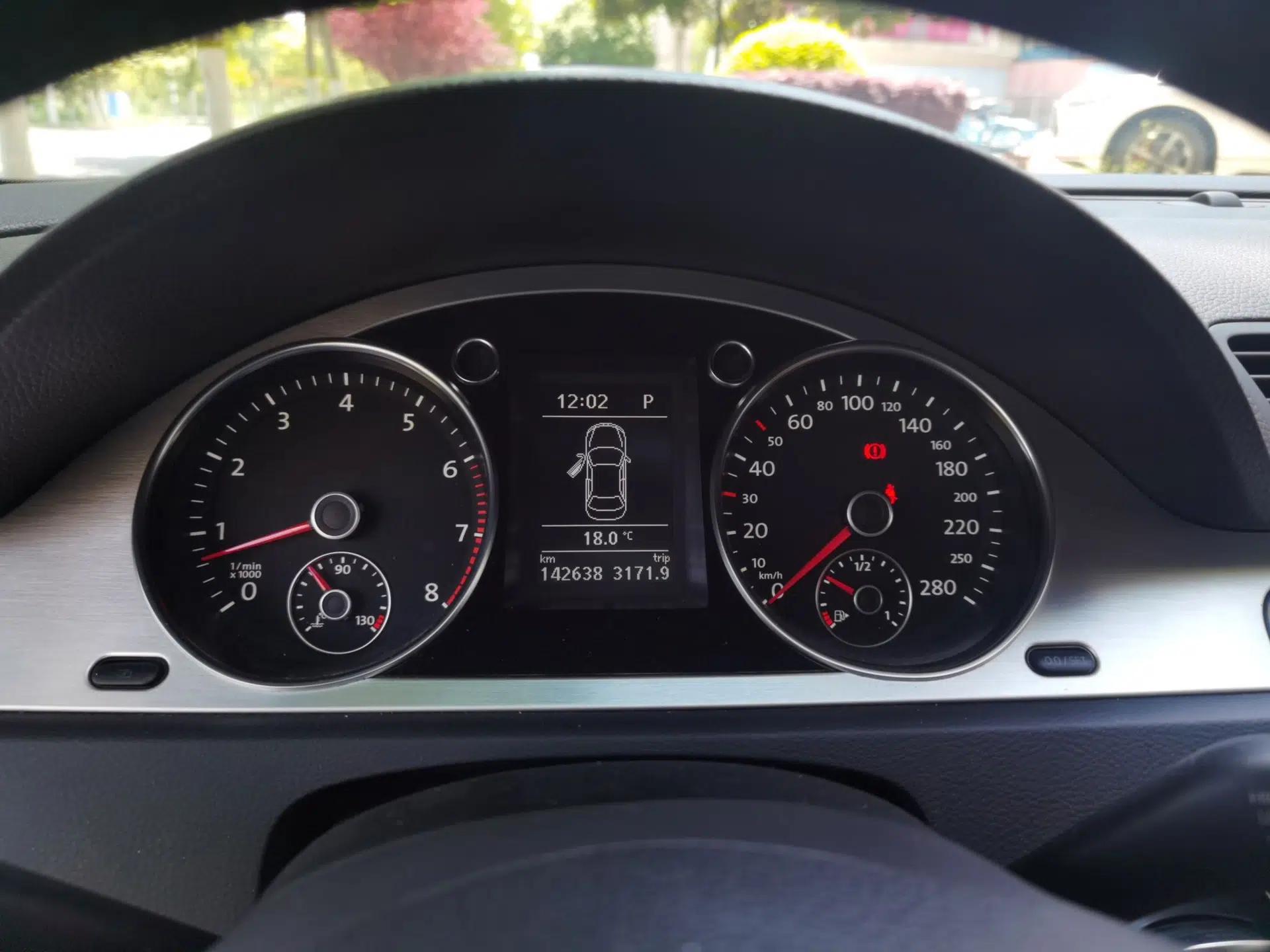 Volkswagen CC 2009 3.6 FSI Top-Trim Version — миниатюра 12