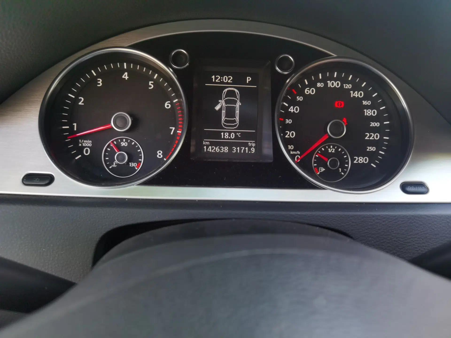 Volkswagen CC 2009 3.6 FSI Top-Trim Version — миниатюра 13