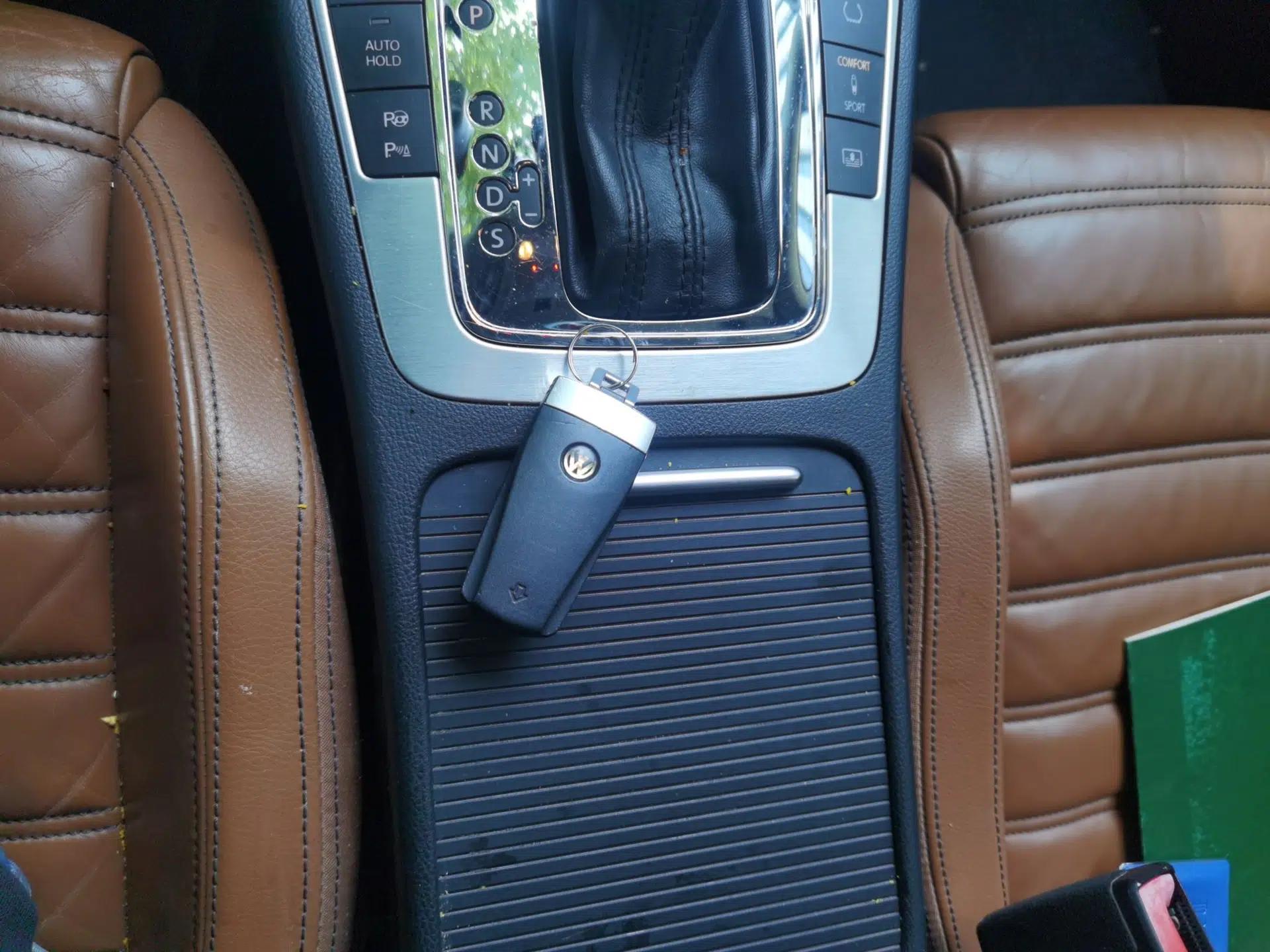 Volkswagen CC 2009 3.6 FSI Top-Trim Version — миниатюра 9