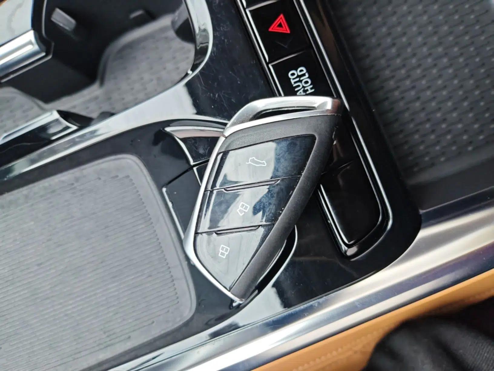 SAIC MAXUS G50 PHEV 2025 Leading Edition — миниатюра 12