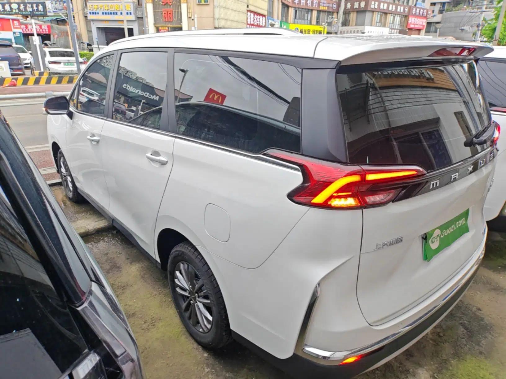 SAIC MAXUS G50 PHEV 2025 Leading Edition — миниатюра 4