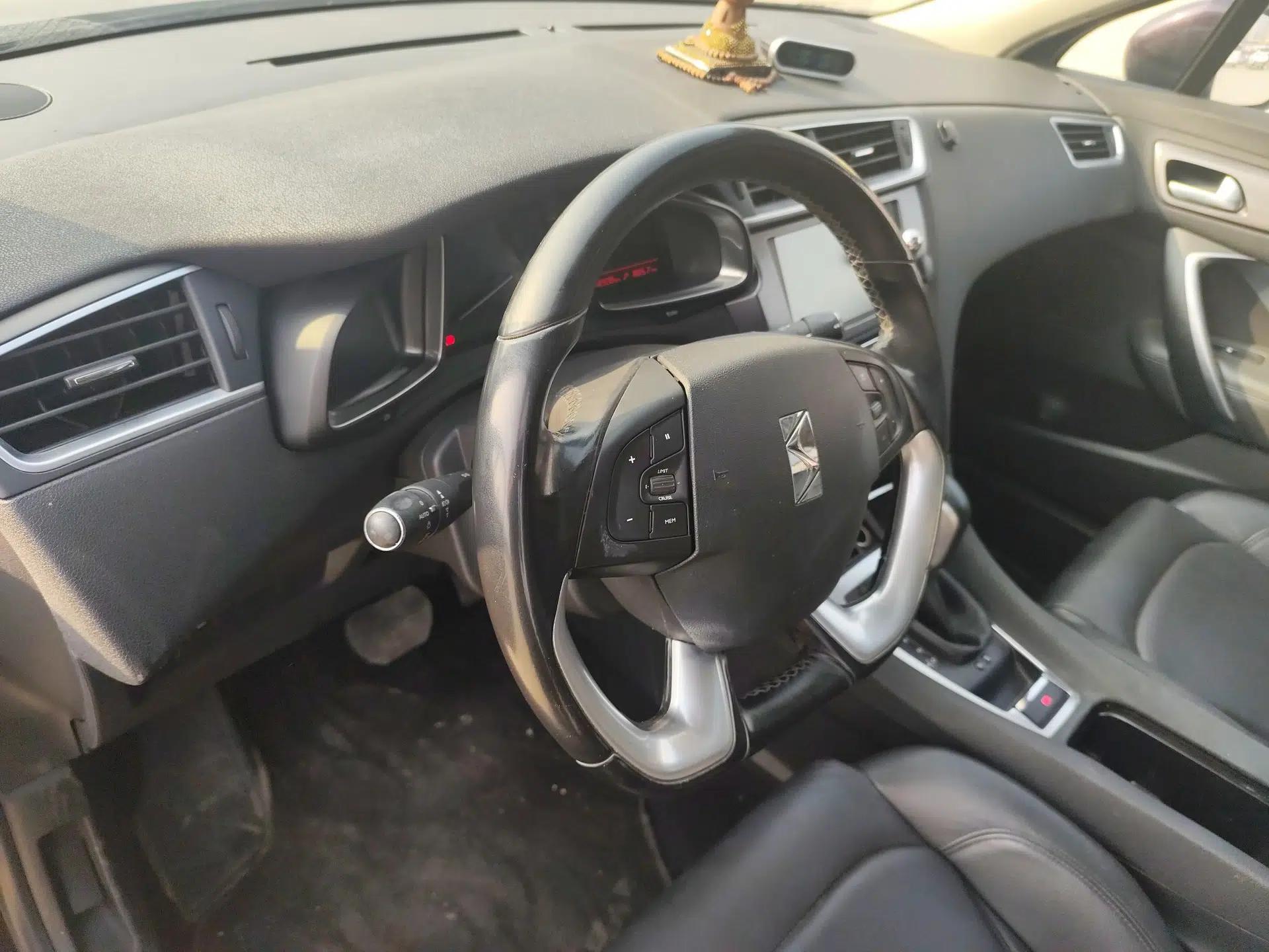 DS 5LS 2014 1.6T Elegant Version THP160 — миниатюра 13
