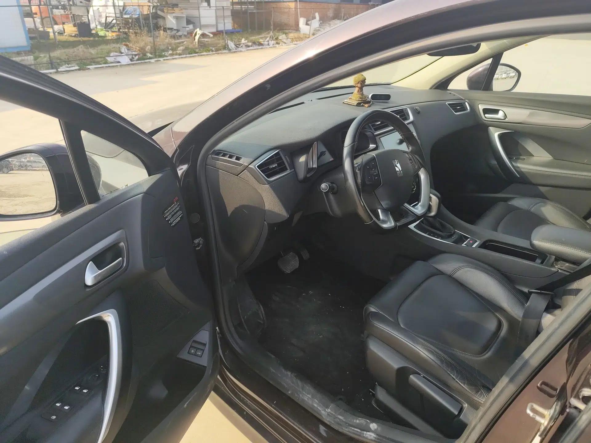 DS 5LS 2014 1.6T Elegant Version THP160 — миниатюра 17