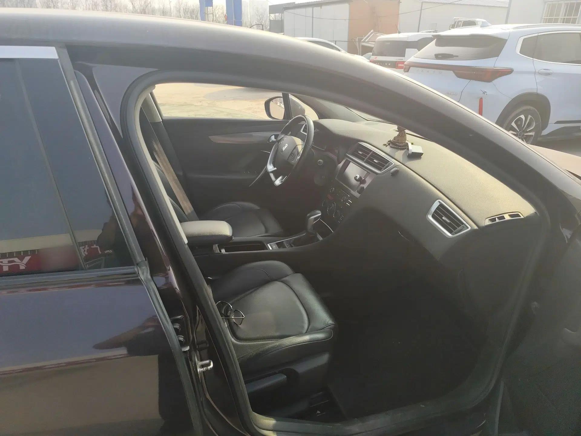 DS 5LS 2014 1.6T Elegant Version THP160 — миниатюра 23