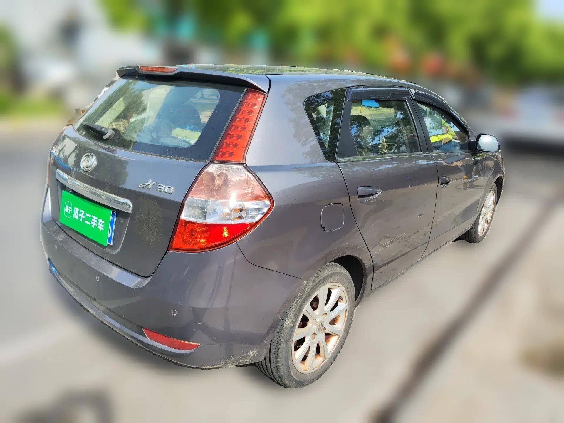 Dongfeng Aeolus H30 2012 1.6L Automatic Prestige Model — миниатюра 6
