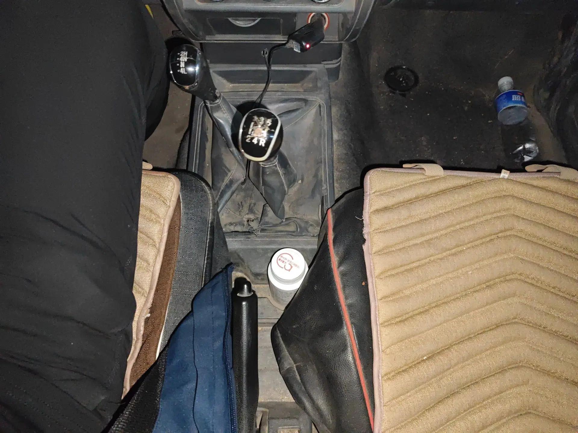 Dongfeng Ruichi 2015 2.4L Elite Edition Gasoline 4x4 Standard Trim ZG24 — миниатюра 15