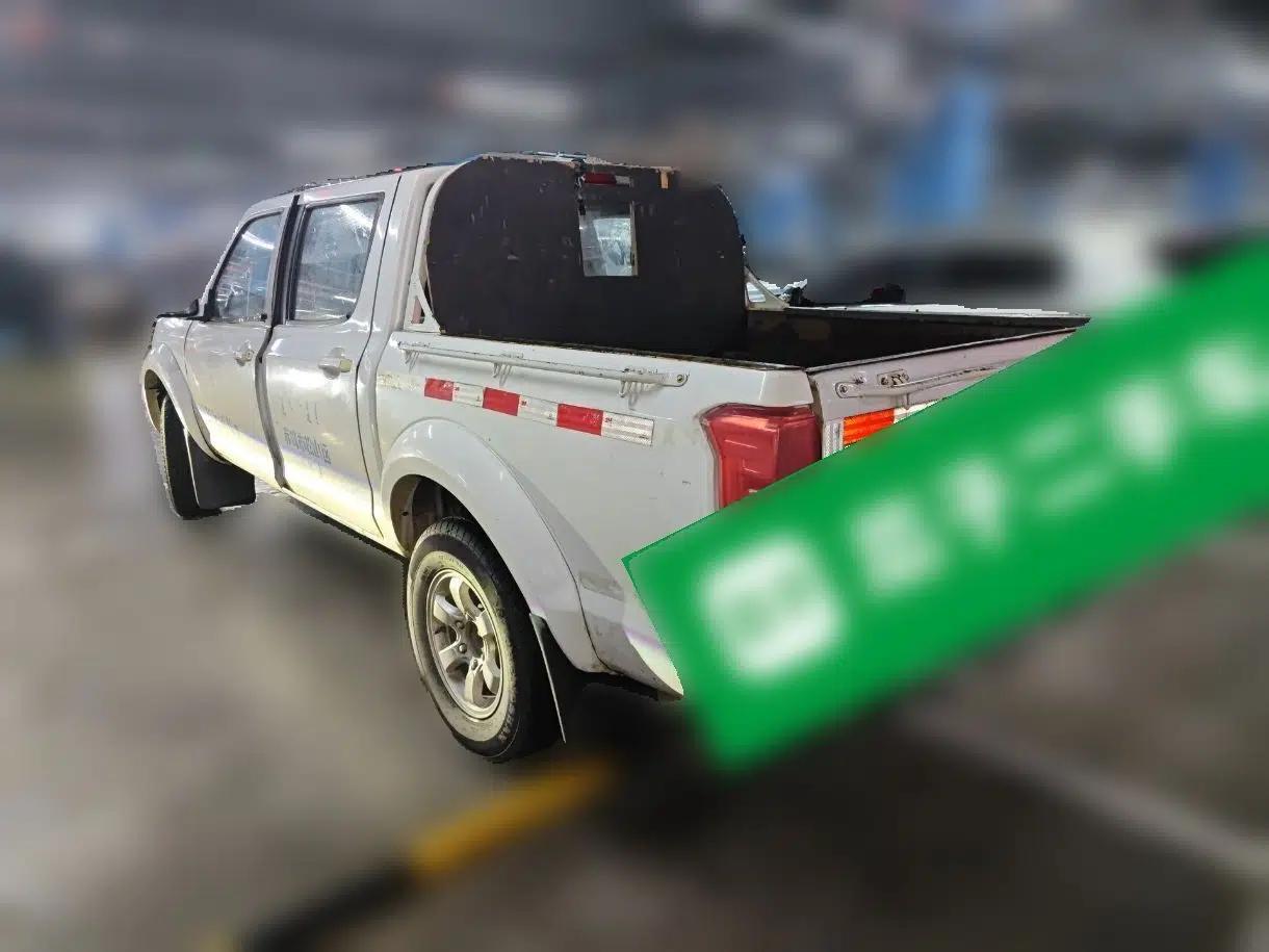 Dongfeng Ruichi 2015 2.4L Elite Edition Gasoline 4x4 Standard Trim ZG24 — миниатюра 4