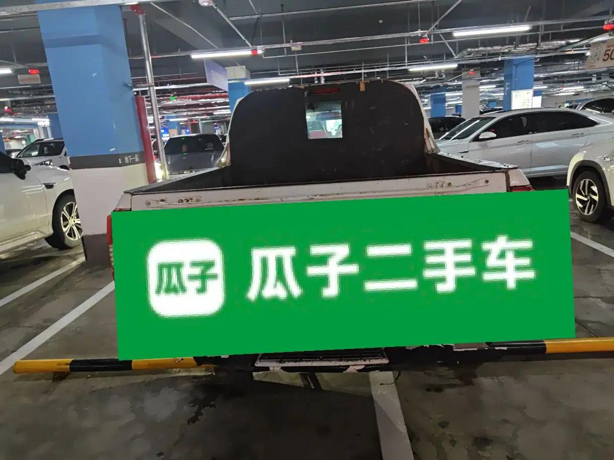 Dongfeng Ruichi 2015 2.4L Elite Edition Gasoline 4x4 Standard Trim ZG24 — миниатюра 5
