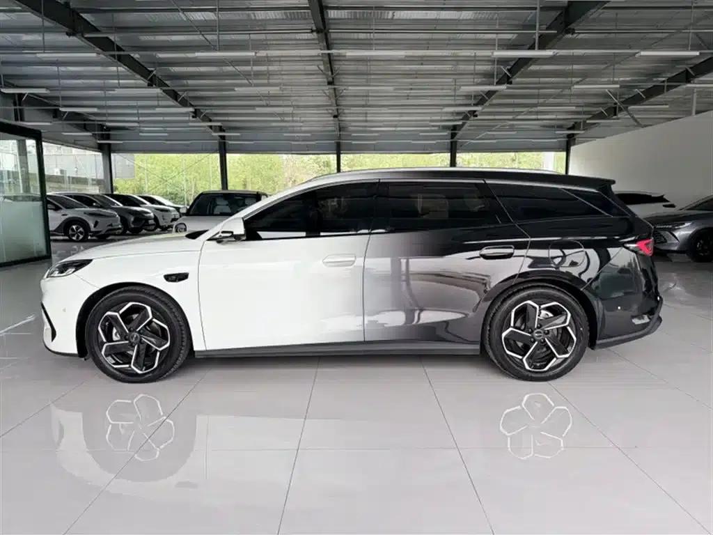 Seal 06 DM-i Touring Edition 2025 DM-i 150KM Flagship Model — миниатюра 23