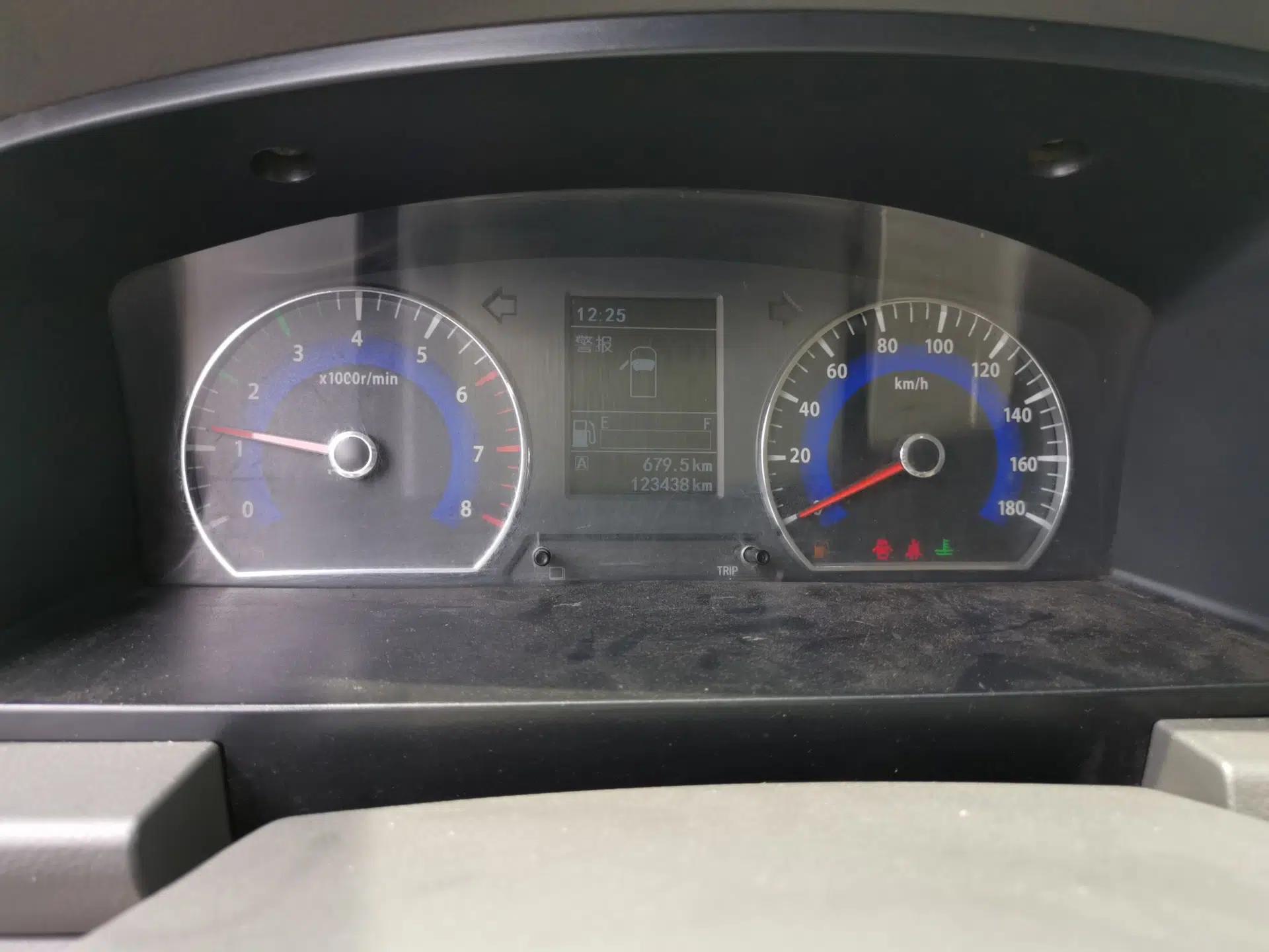 Dongfeng Shuaike 2014 1.6L Manual Comfort 7-Seater China IV Standard — миниатюра 12