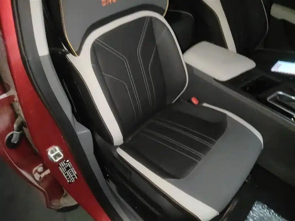 Baojun RC-6 2019 1.5T CVT 24-Hour Online Luxury Edition — миниатюра 25