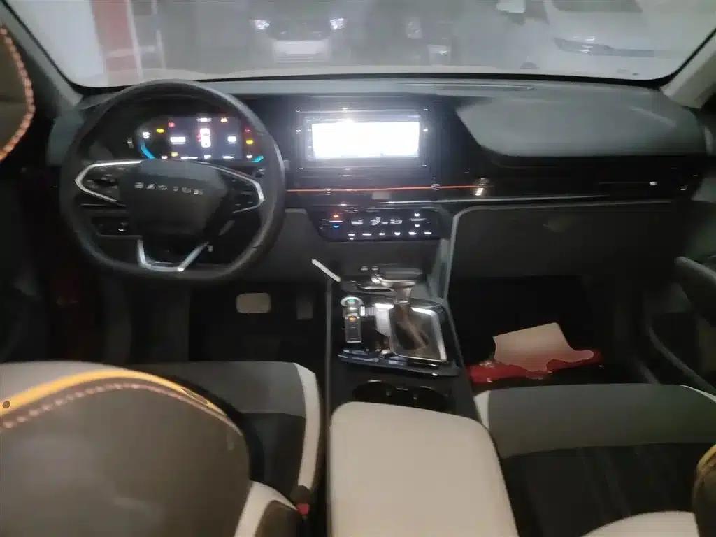 Baojun RC-6 2019 1.5T CVT 24-Hour Online Luxury Edition — миниатюра 10
