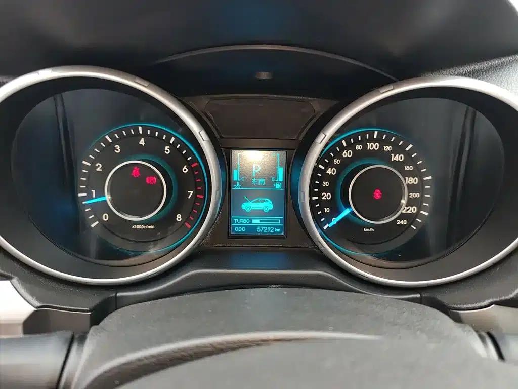 2015 Senova X65 2.0T Automatic Elite — миниатюра 12