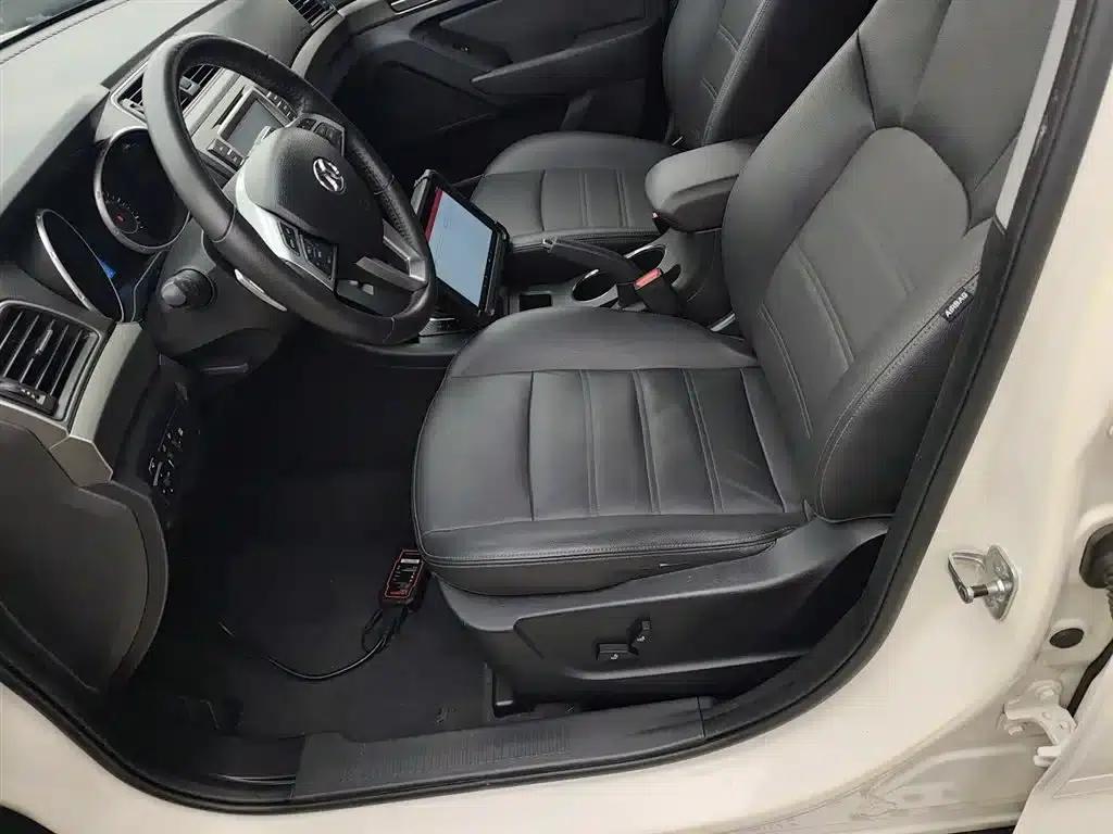 2015 Senova X65 2.0T Automatic Elite — миниатюра 15