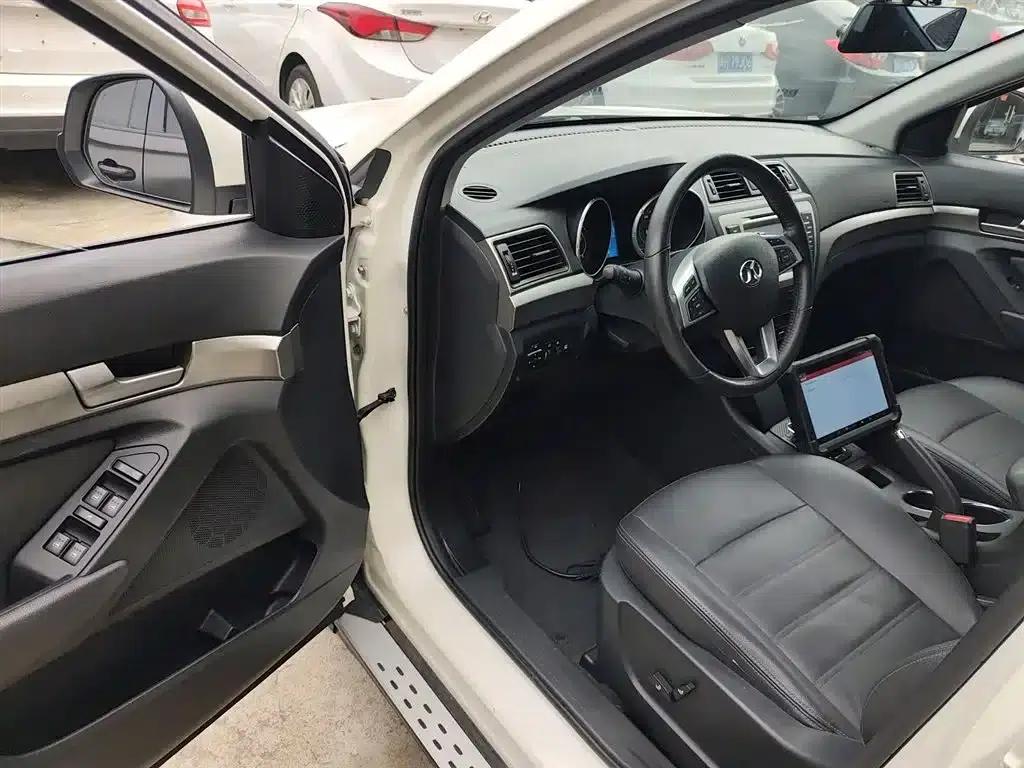 2015 Senova X65 2.0T Automatic Elite — миниатюра 16