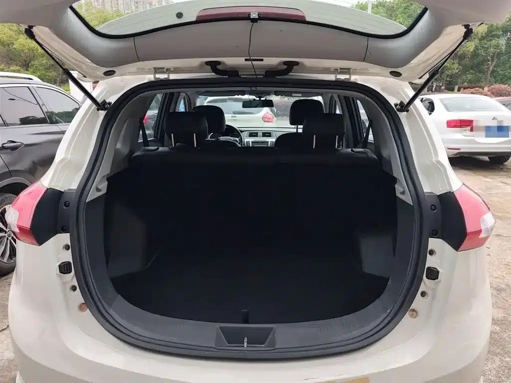 2015 Senova X65 2.0T Automatic Elite — миниатюра 19