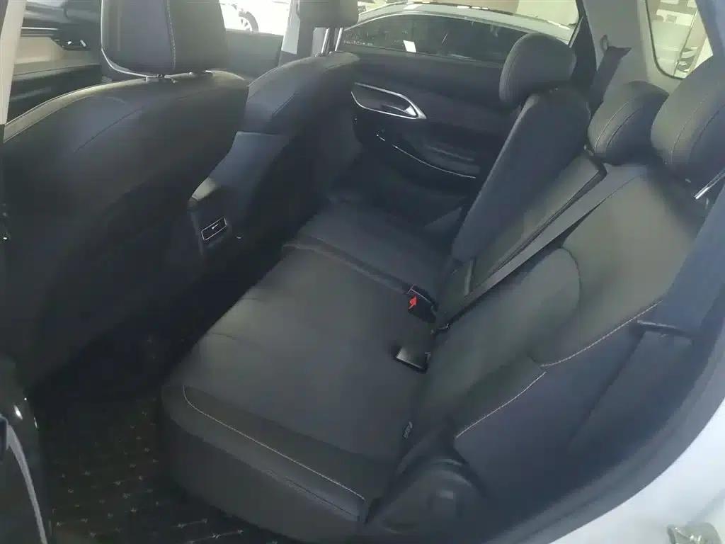 Changan X7 PLUS 2024 1.5T Automatic Premium 7-seater — миниатюра 17