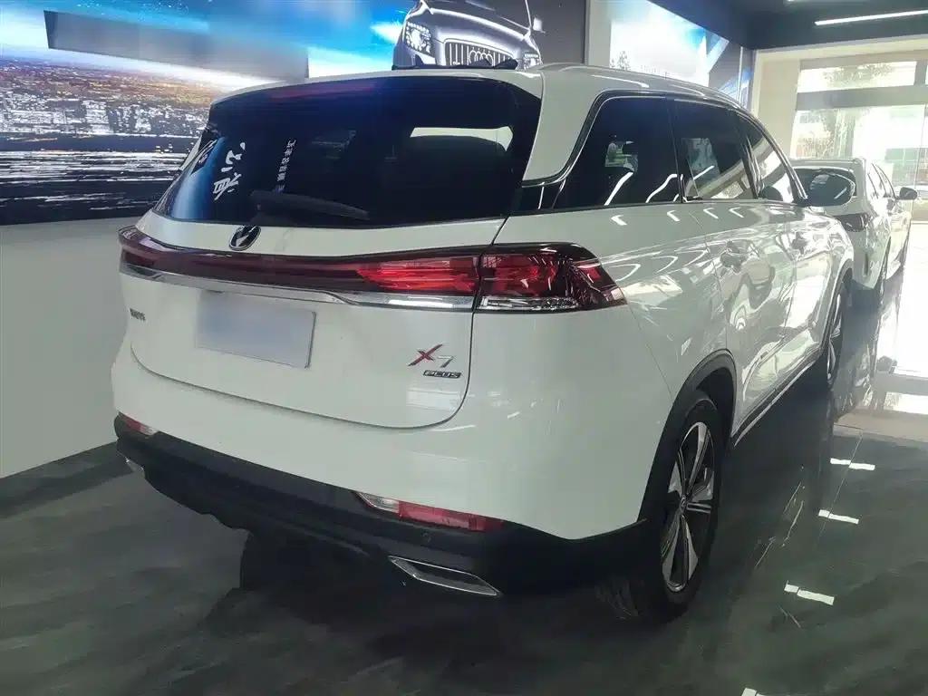 Changan X7 PLUS 2024 1.5T Automatic Premium 7-seater — миниатюра 7
