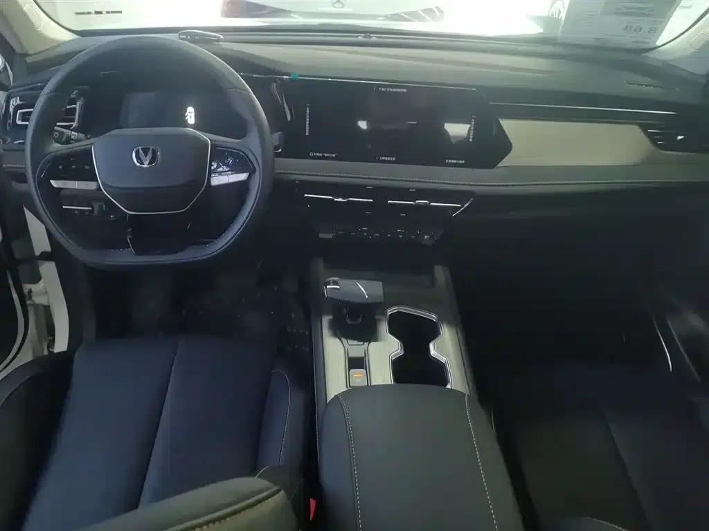 Changan X7 PLUS 2024 1.5T Automatic Premium 7-seater — миниатюра 10