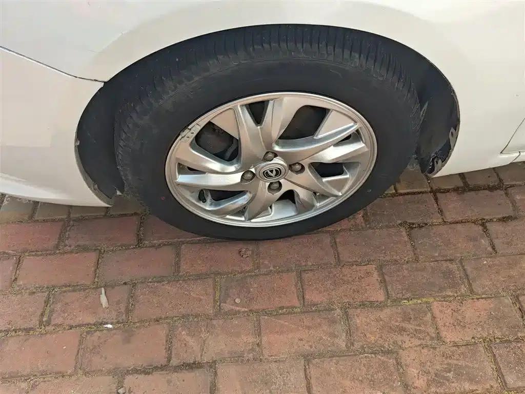 Yuexiang V5 2012 1.5L Manual Sport (National IV Emission Standard) — миниатюра 23