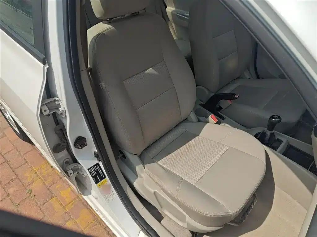 Yuexiang V5 2012 1.5L Manual Sport (National IV Emission Standard) — миниатюра 25