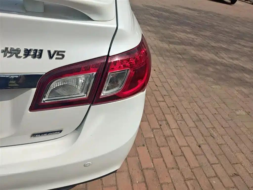 Yuexiang V5 2012 1.5L Manual Sport (National IV Emission Standard) — миниатюра 8