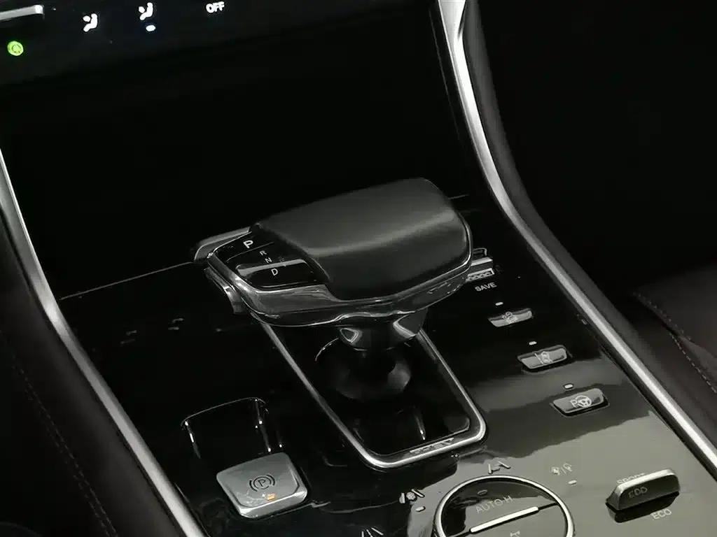 Changan CS75 New Energy 2018 1.5T PHEV Navigator Edition — миниатюра 13
