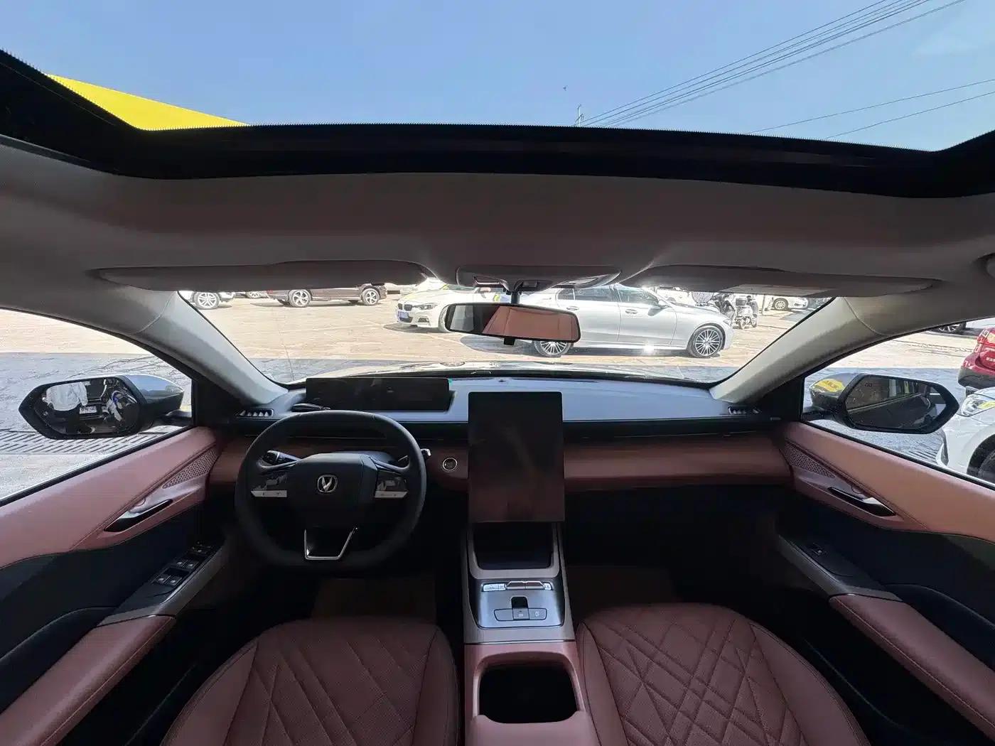 Changan Eado PHEV 2025 Smart Blue Whale 145KM Battleship Edition — миниатюра 7