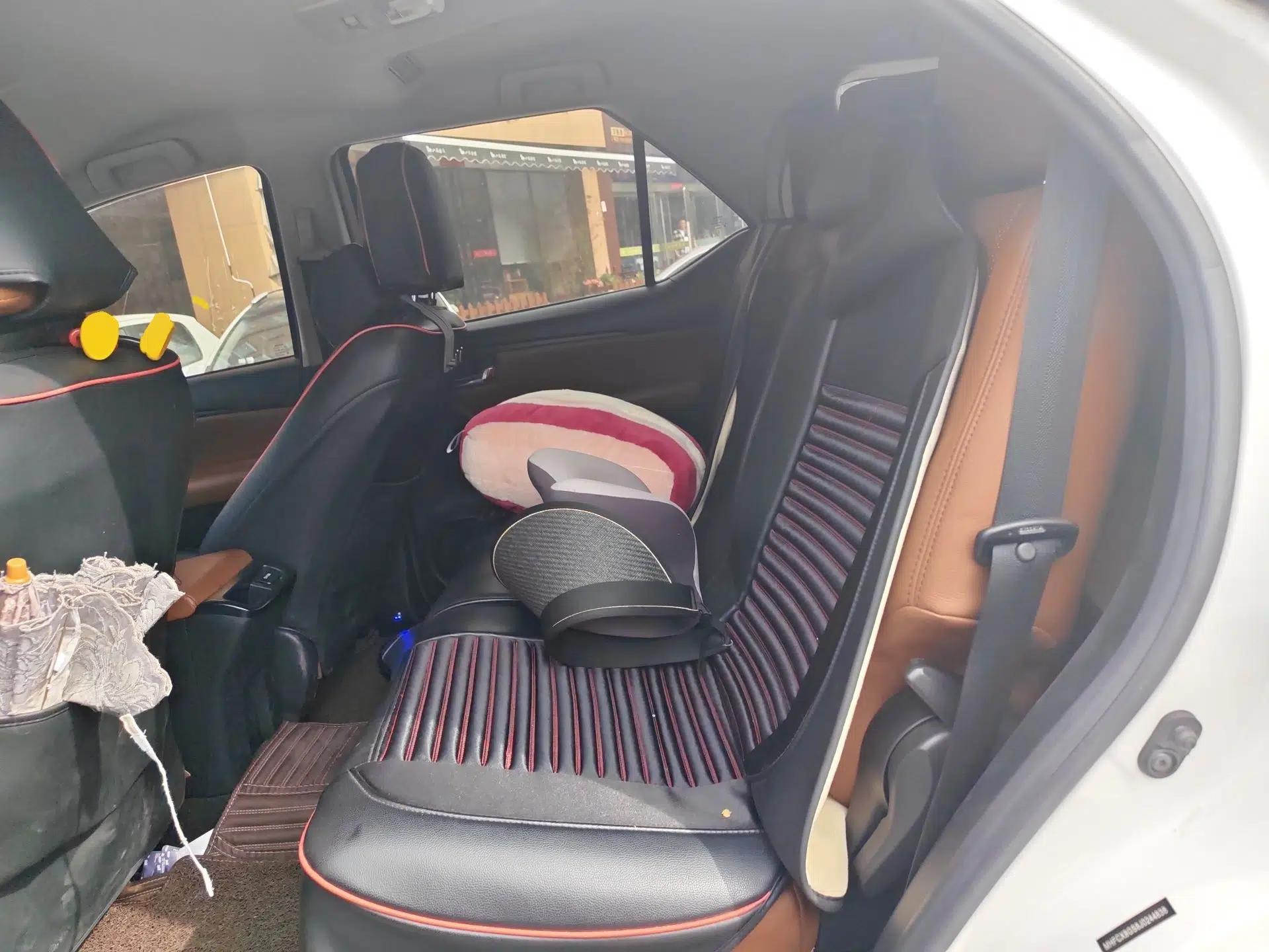 Toyota Fortuner  — миниатюра 18