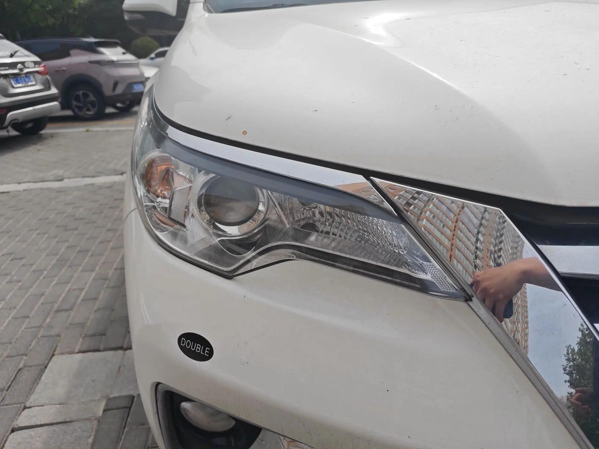 Toyota Fortuner  — миниатюра 7