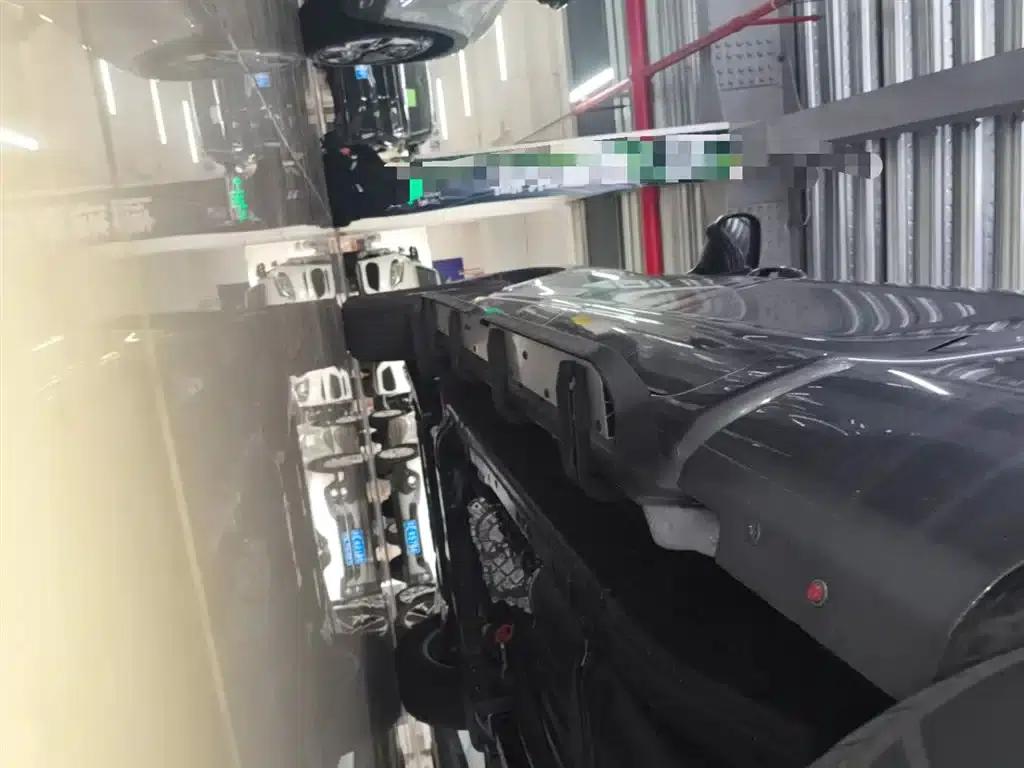 King Kong Cannon 2024 2.0T Automatic 8AT Gasoline 4WD Navigator Flatbed — миниатюра 21