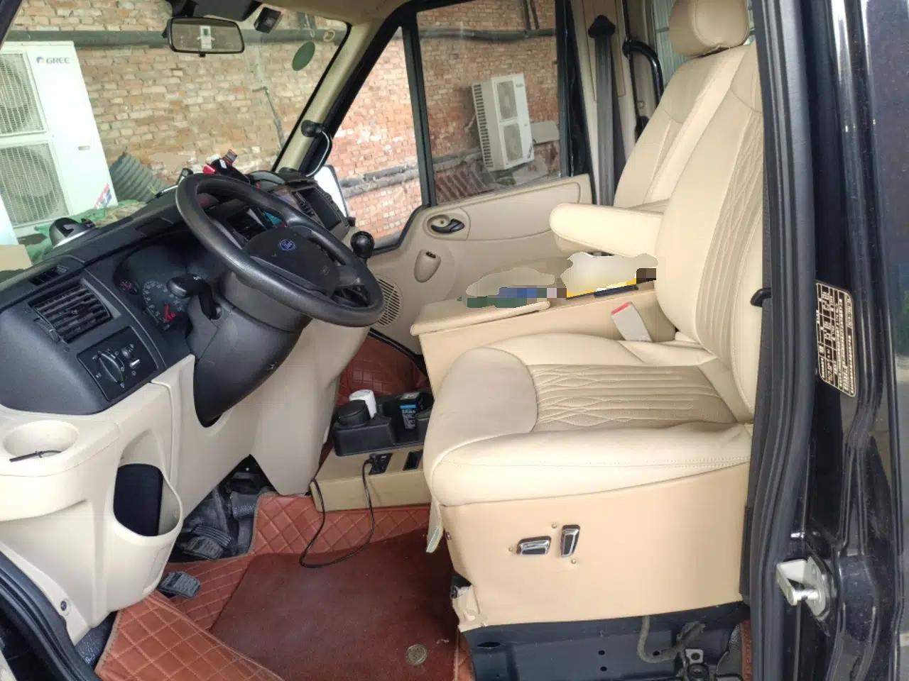 Ford Transit Custom 2016 2.2T Long-Wheelbase 6/7-Seater Mid-Roof Multi-Purpose Vehicle — миниатюра 16