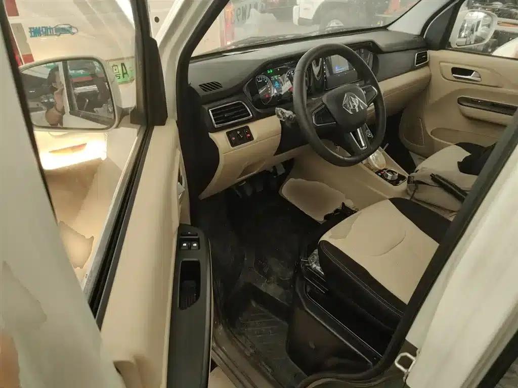 Crossstar V7 EV 2024 Model, 316km/h, Luxury 7-Seater with Double Doors — миниатюра 12
