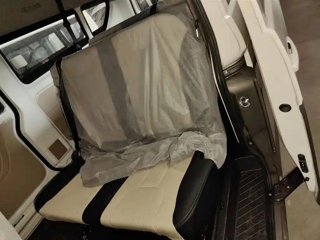 Crossstar V7 EV 2024 Model, 316km/h, Luxury 7-Seater with Double Doors — миниатюра 13