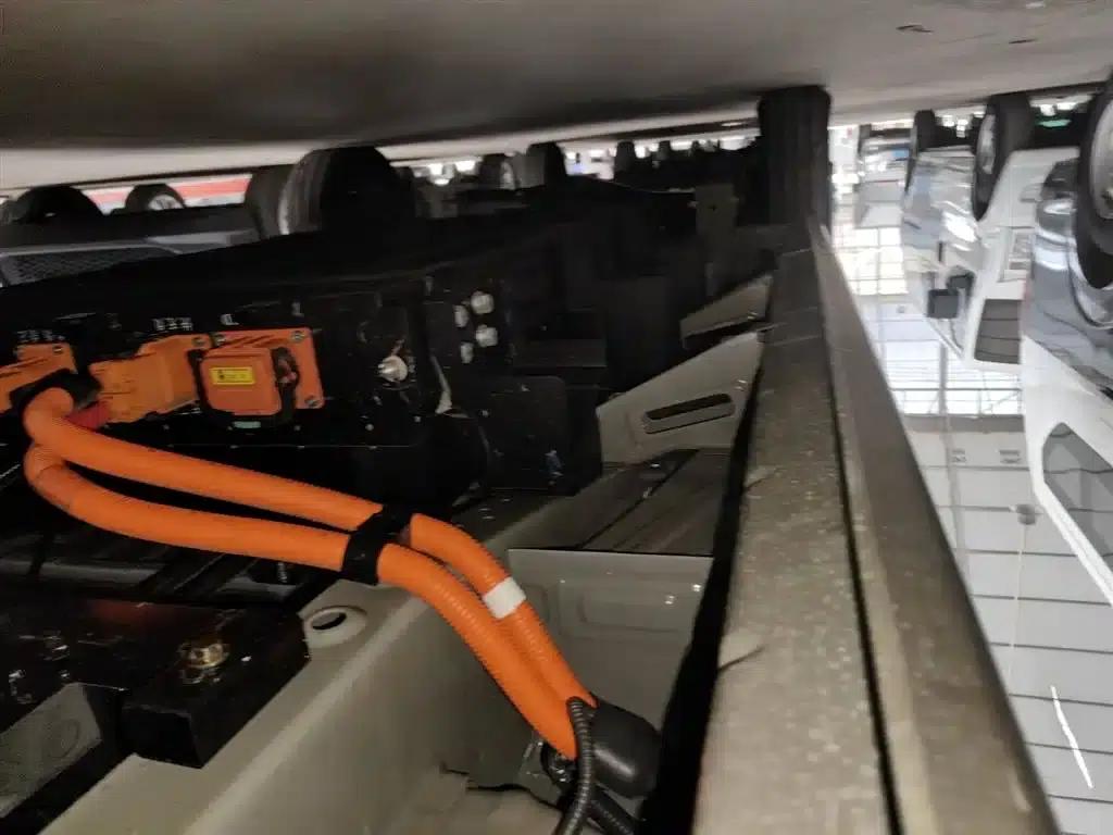 Crossstar V7 EV 2024 Model, 316km/h, Luxury 7-Seater with Double Doors — миниатюра 19