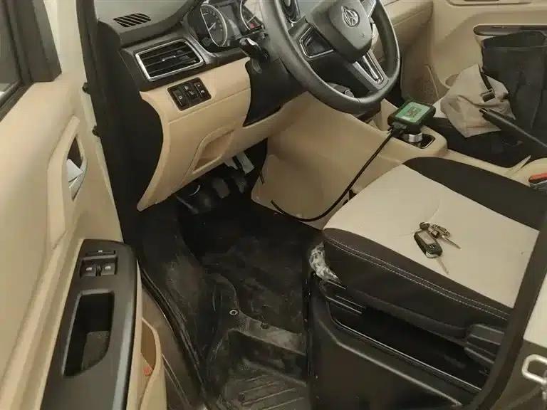 Crossstar V7 EV 2025 Model, 316km/h Luxury Edition, 6 Seats, Double Door, 50.38kWh — миниатюра 12