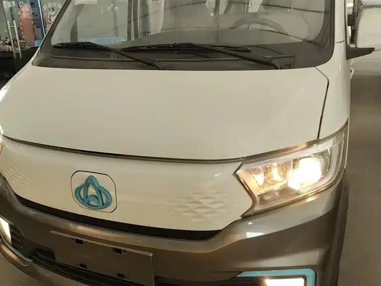 Crossstar V7 EV 2025 Model, 316km/h Luxury Edition, 6 Seats, Double Door, 50.38kWh — миниатюра 3
