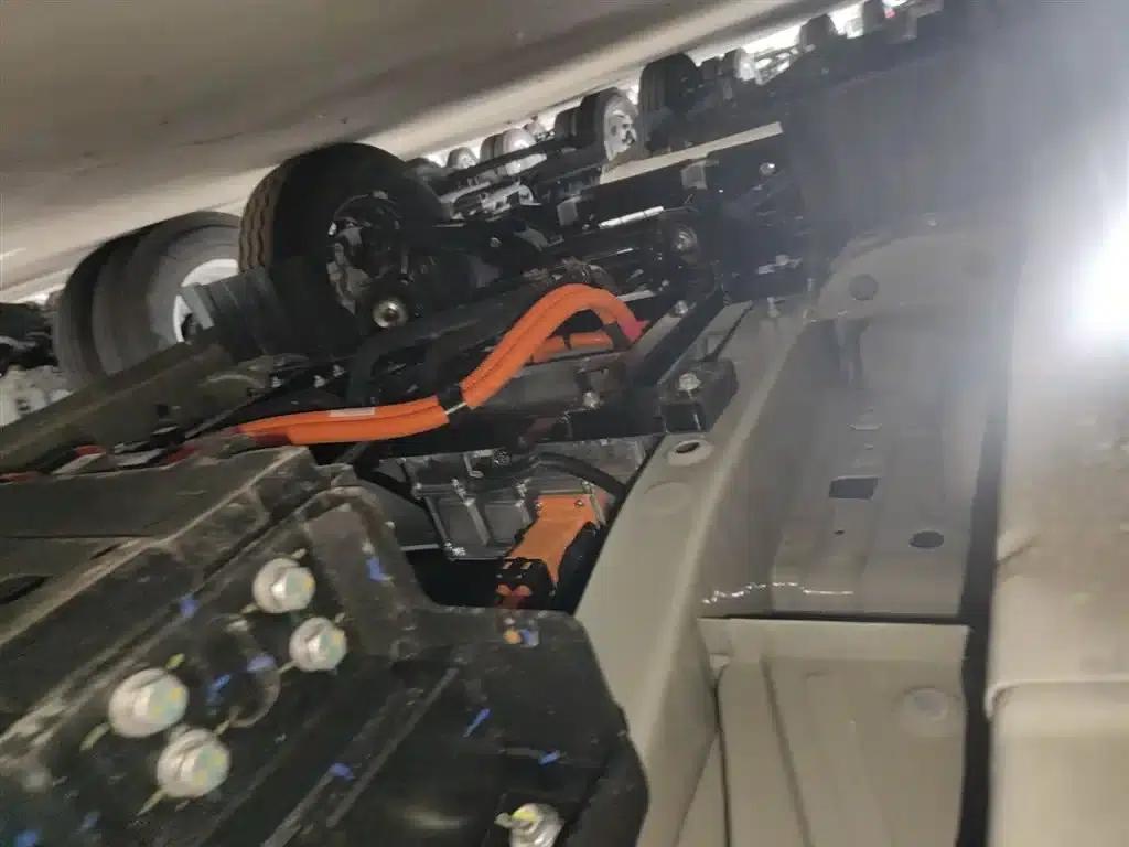Crossstar V7 EV 2025 Model, 316km/h Luxury Edition, 6 Seats, Double Door, 50.38kWh — миниатюра 21