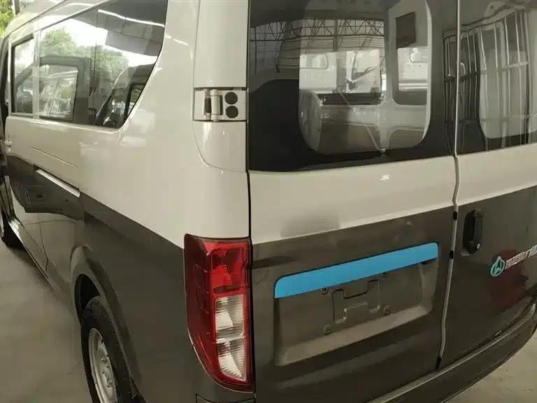 Crossstar V7 EV 2025 Model, 316km/h Luxury Edition, 6 Seats, Double Door, 50.38kWh — миниатюра 23