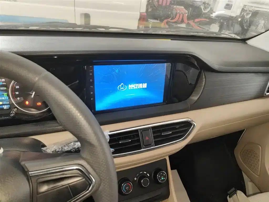 Crossstar V7 EV 2025 Model, 316km/h Luxury Edition, 6 Seats, Double Door, 50.38kWh — миниатюра 9