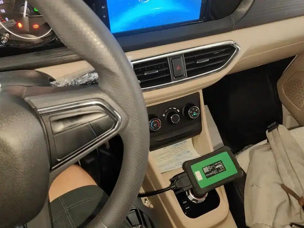 Crossstar V7 EV 2025 Model, 316km/h Luxury Edition, 6 Seats, Double Door, 50.38kWh — миниатюра 10