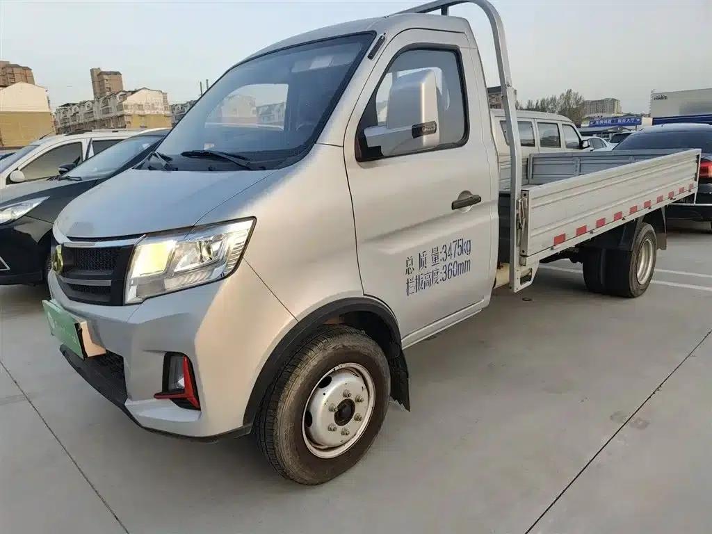 Crossover King X3 2021 1.6L Standard Edition Single Row Dual Rear Wheels 3300mm Cargo Box DAM16KR — миниатюра 1