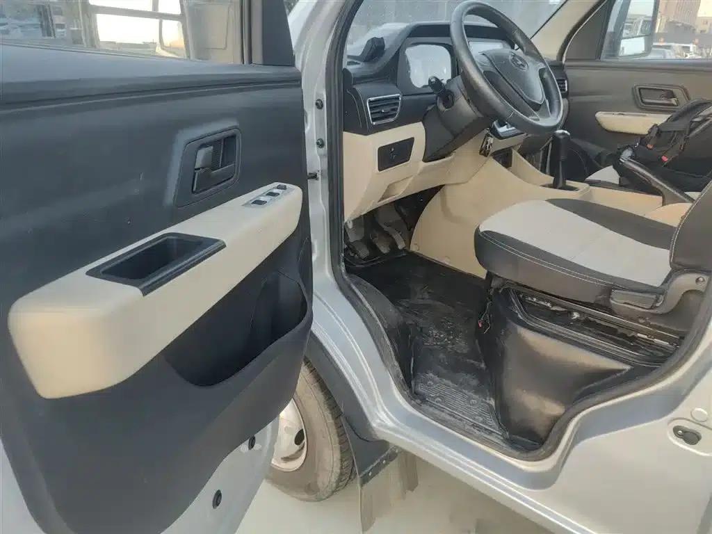 Crossover King X3 2021 1.6L Standard Edition Single Row Dual Rear Wheels 3300mm Cargo Box DAM16KR — миниатюра 16