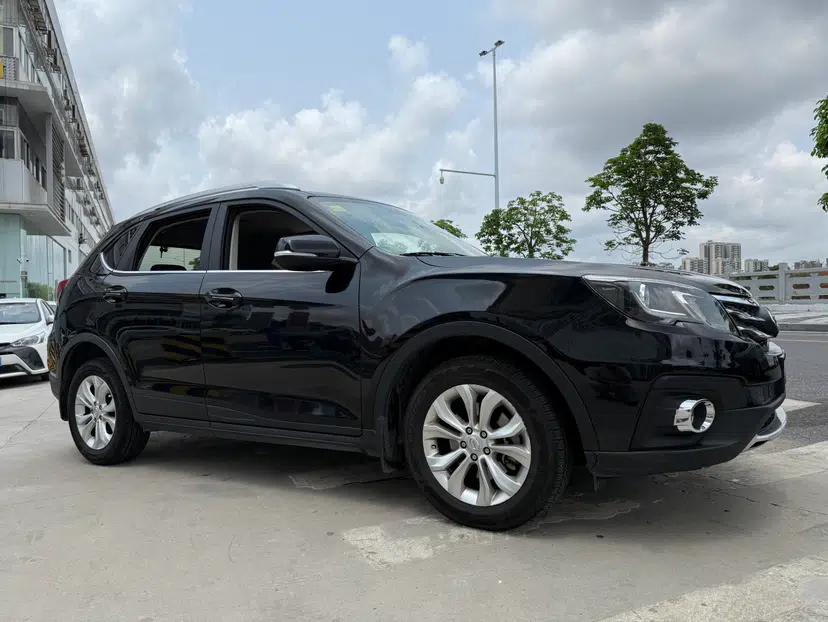 GAC Trumpchi GS5 Super 2015 1.8T Automatic All-Wheel-Drive Elite Edition — миниатюра 2