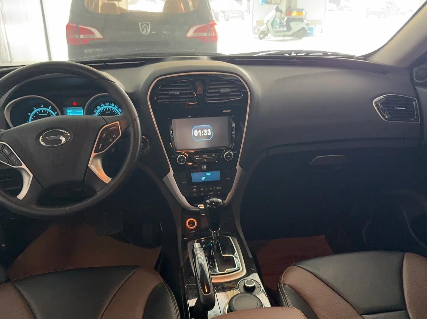GAC Trumpchi GS5 Super 2015 1.8T Automatic All-Wheel-Drive Elite Edition — миниатюра 8